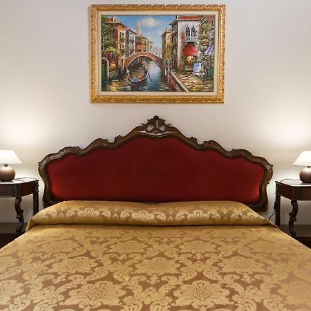 At 2 Minutes From San Marco Square Apartment Венеция Екстериор снимка