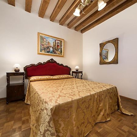 At 2 Minutes From San Marco Square Apartment Венеция Екстериор снимка